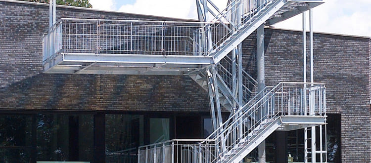 Escadas Metálicas em Aço